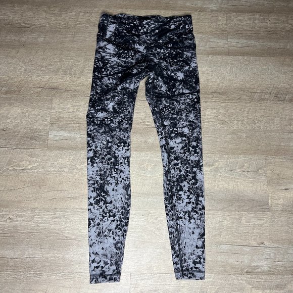 Lululemon Rare Seawheeze 2019 Half-Marathon Speed Wunder Tight Black Gray Floral - Picture 1 of 6